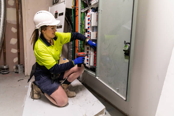 Best Electrical Outlet Repair  in Delavan, IL